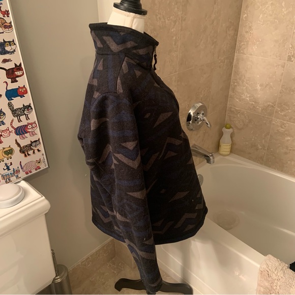 The North Face Gordon Lyons Novelty Quarter-Zip Sweatshirt - Picture 9 of 11